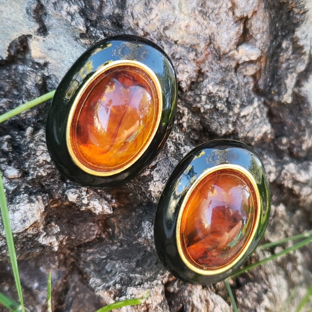 Vtg Swirled Rooter Lucite Cabochon Enamel Earrings - Picture 6 of 13